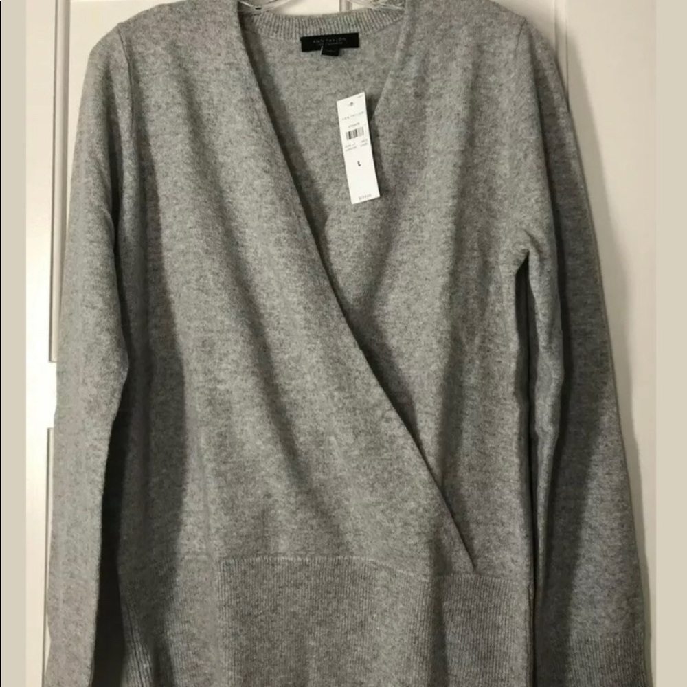 Ann Taylor 100% Cashmere Crossover Sweater Gray 494196